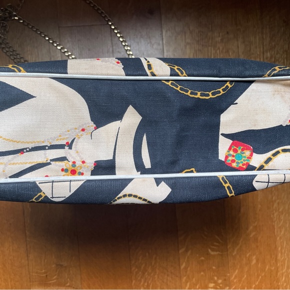 Chanel coco silhouette tote bag - Picture 3 of 13